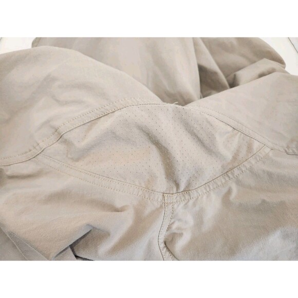 Huk Performance Fishing Shorts Men's 2XL Beige Cargo Vented Stretch Quick Dry - Picture 9 of 9